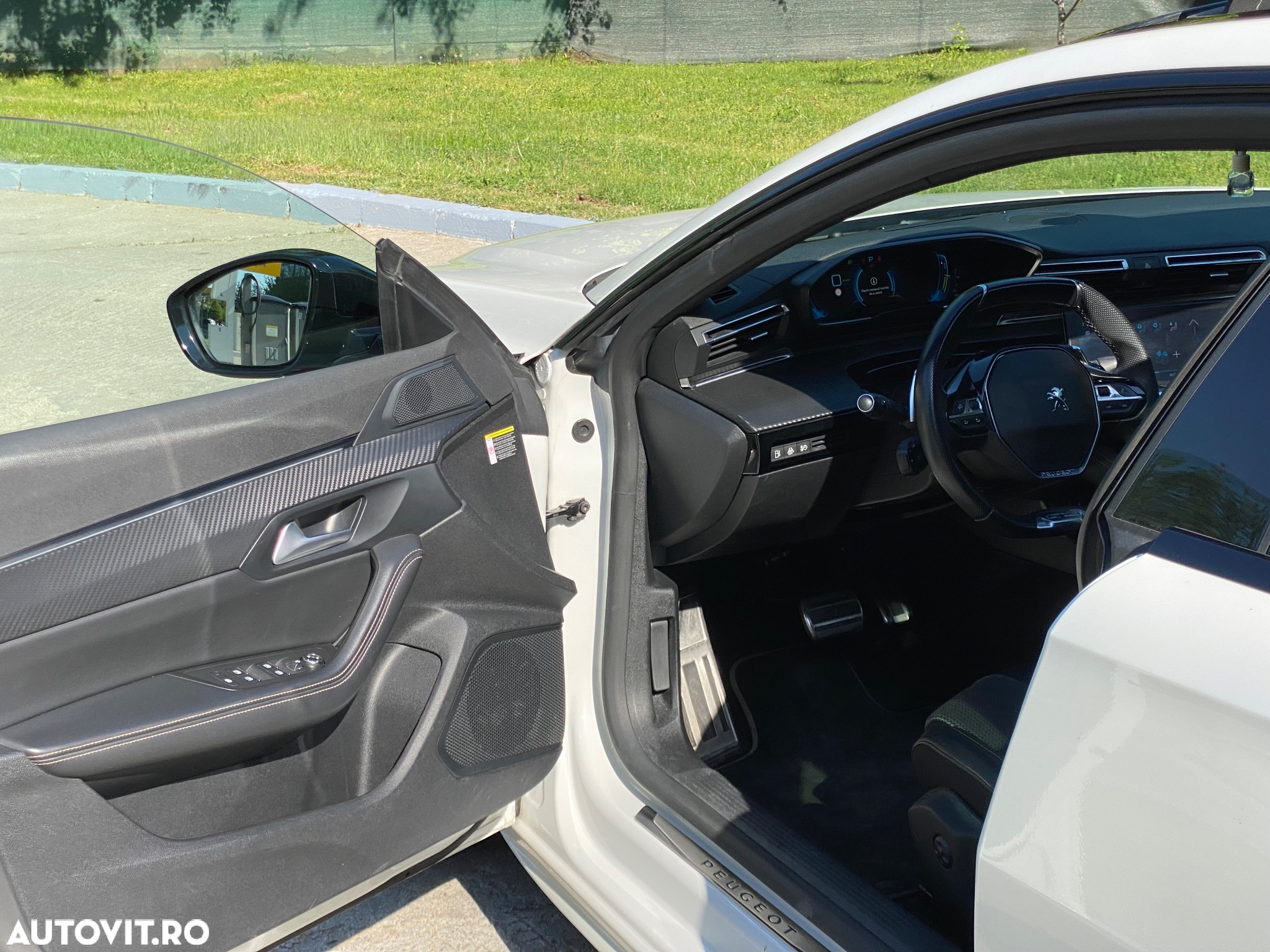 Peugeot 508 Hybrid 225 e-EAT8 GT - 19