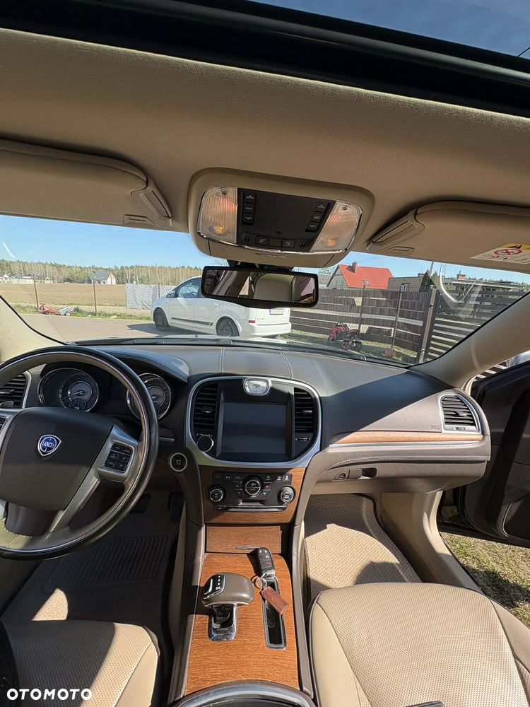 Lancia Thema 3.6 Executive - 19