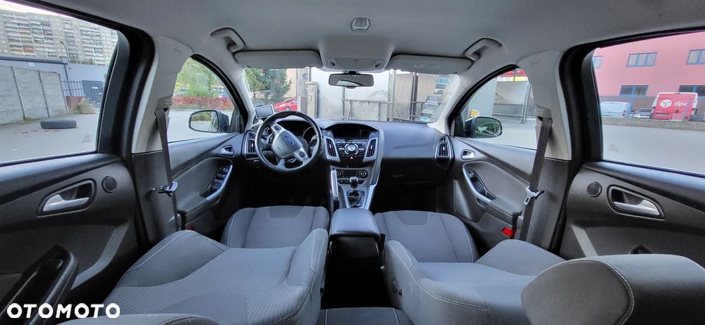 Ford Focus 1.6 TI-VCT Champions Edition - 19