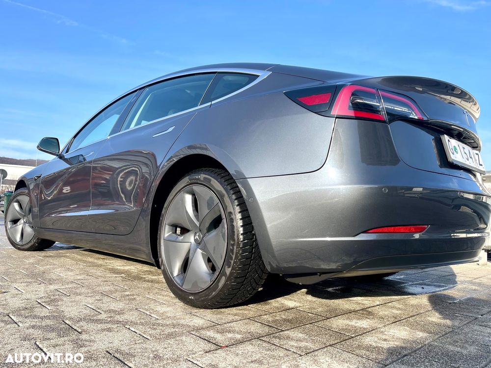 Tesla Model 3 Langstreckenbatterie Allradantrieb Dual Motor - 11