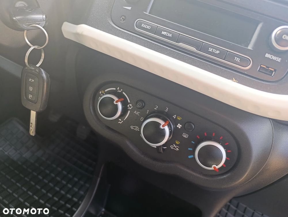 Renault Twingo SCe 70 Start&Stop Cosmic - 21
