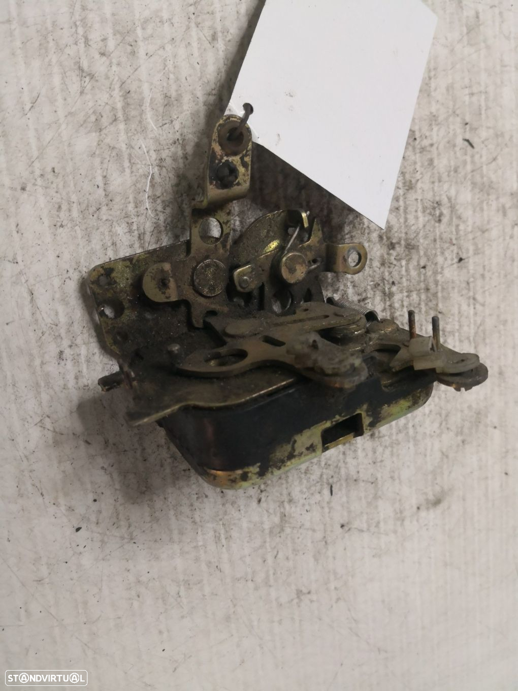 Fecho Da Porta Frente Esq Volvo 460 L (464) - 3