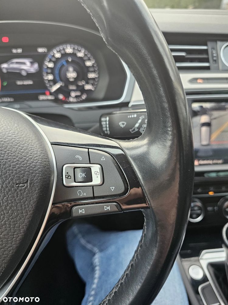 Volkswagen Passat Variant 2.0 TDI BMT Highline - 17