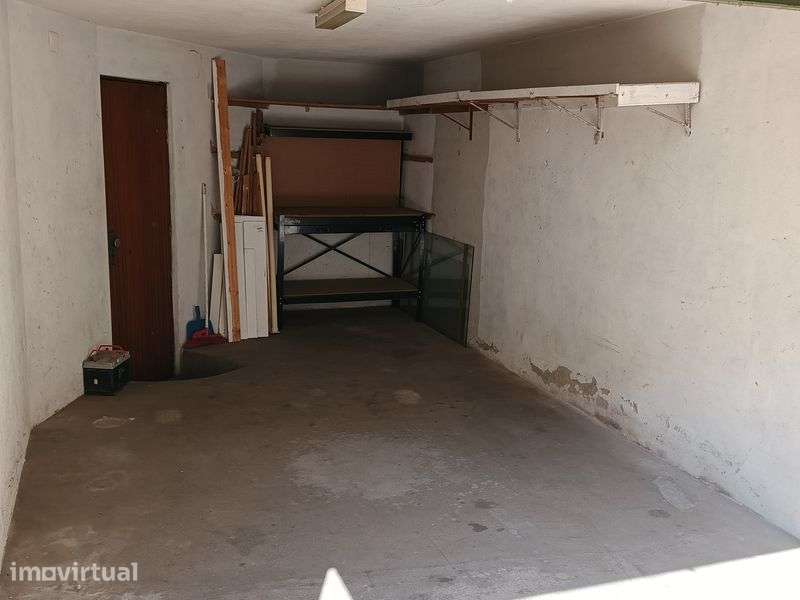 Alugo garagem box n222 - Grande imagem: 3/6