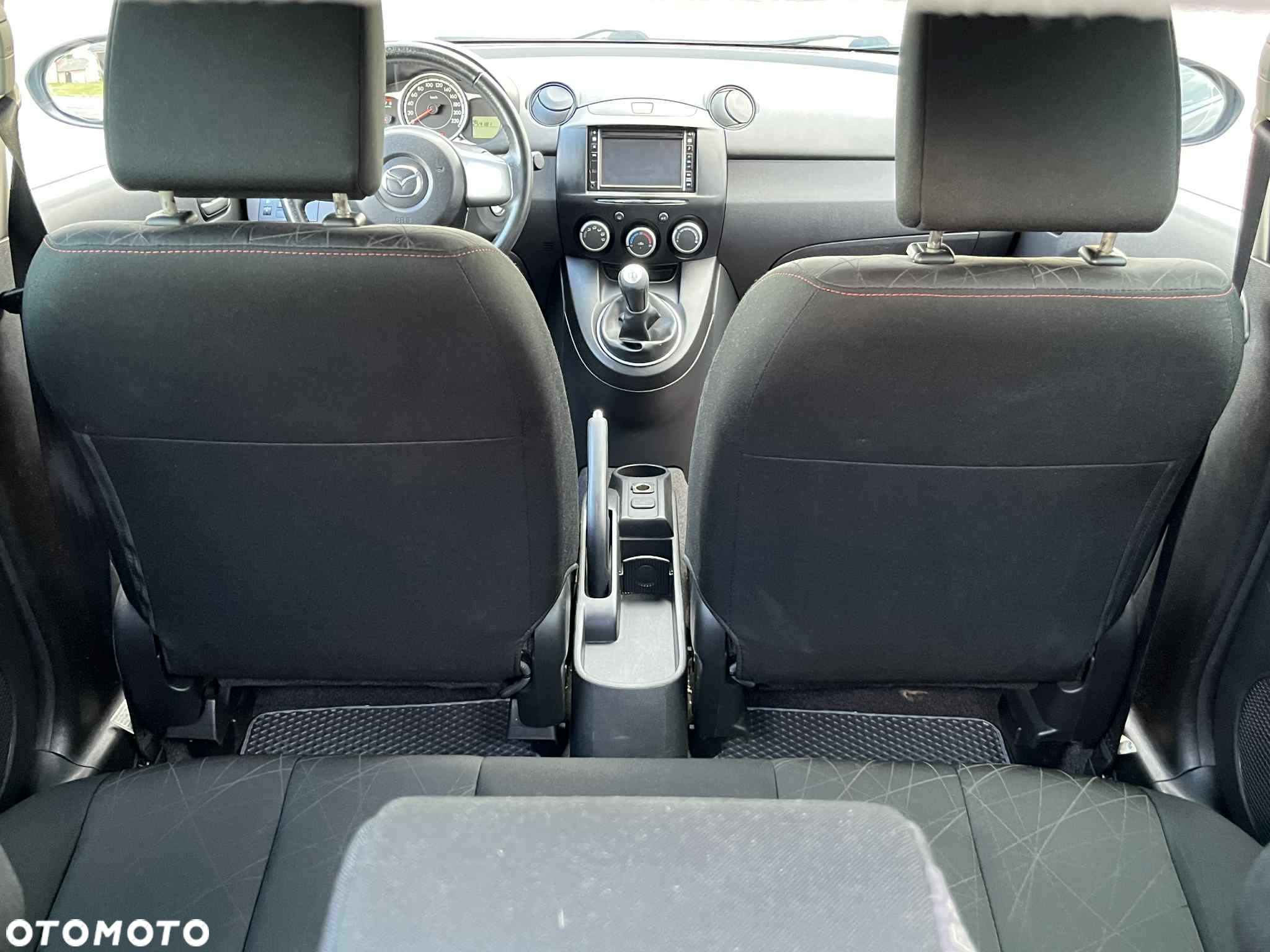 Mazda 2 - 11