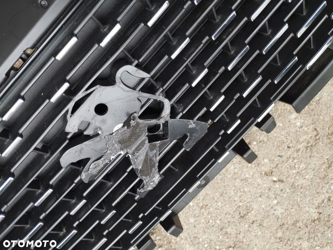 Grill Atrapa Peugeot 3008 5008 II LIFT 2020-2024 - 5