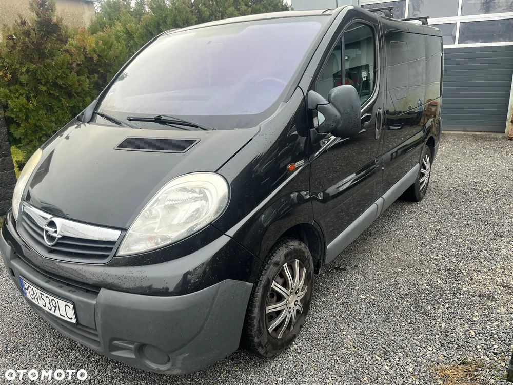 Opel Vivaro - 1