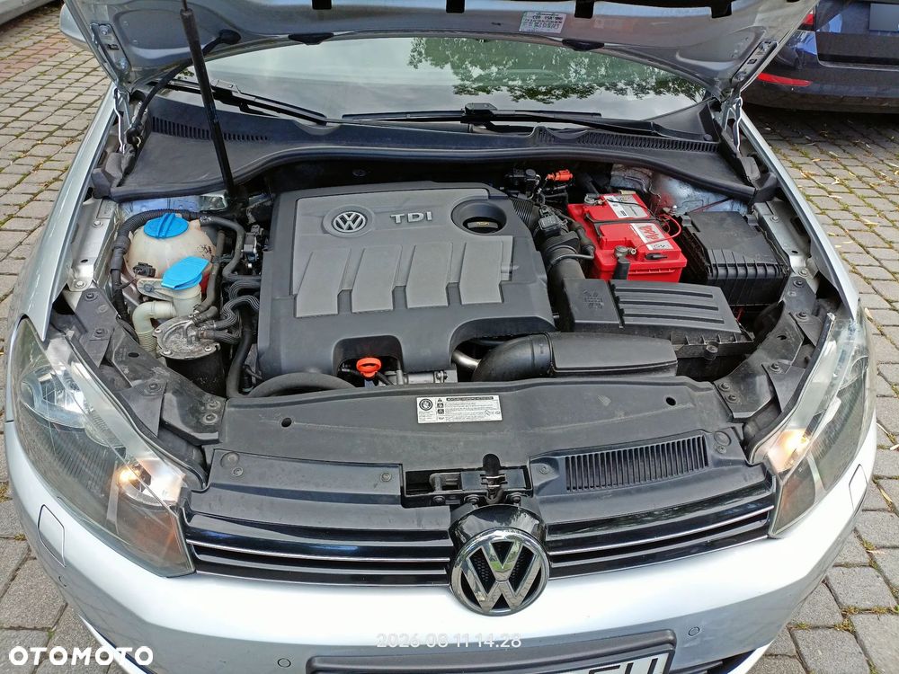 Volkswagen Golf 1.6 TDI Comfortline - 6