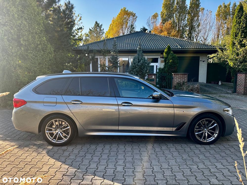 BMW Seria 5 520d xDrive M Sport sport - 9