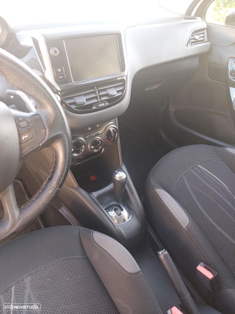 Peugeot 208 e-HDi 68 EGS5 Stop&Start Active - 5