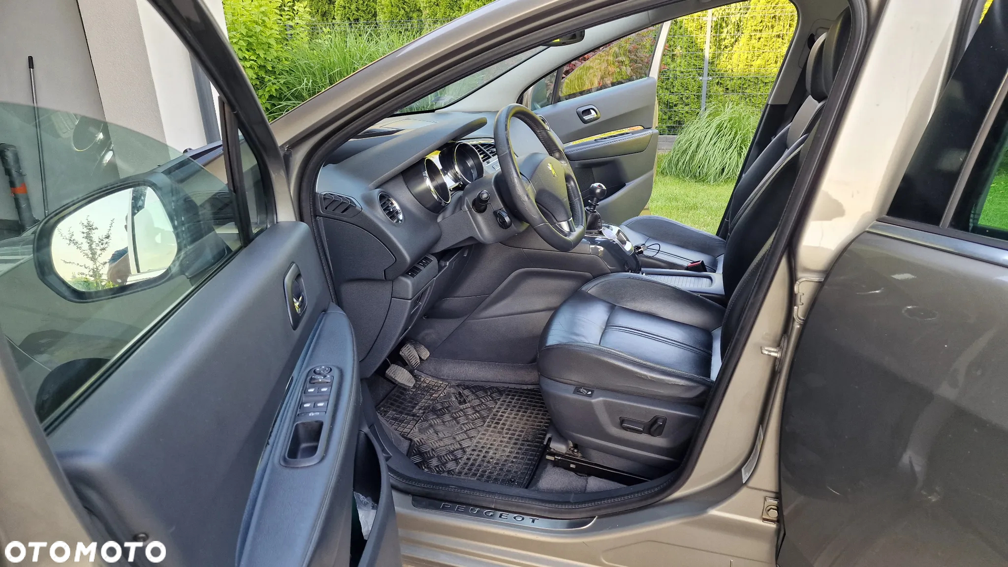 Peugeot 5008 - 12