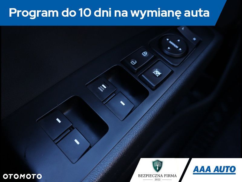 Hyundai Elantra - 19