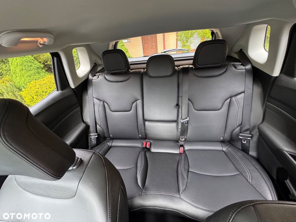 Jeep Compass - 17