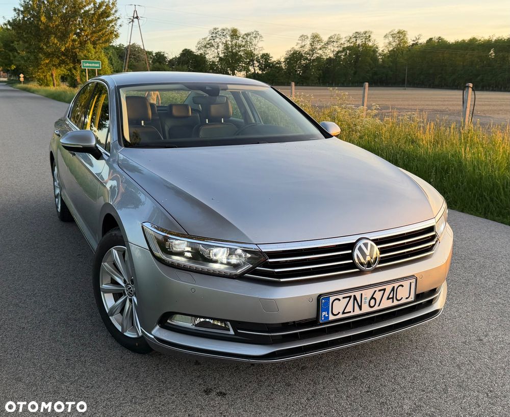 Volkswagen Passat 2.0 TDI BMT Highline DSG7 - 9