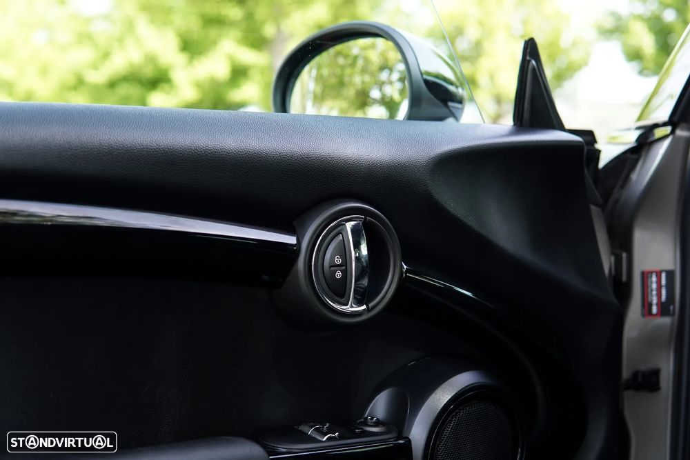 MINI 3 Portas Cooper D - 24