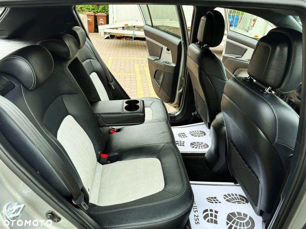 Kia Sportage 2.0 GDI 2WD Spirit - 32