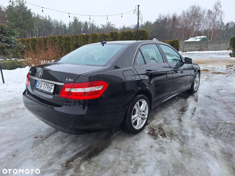 Mercedes-Benz Klasa E 200 CDI DPF BlueEFFICIENCY Automatik Avantgarde - 9