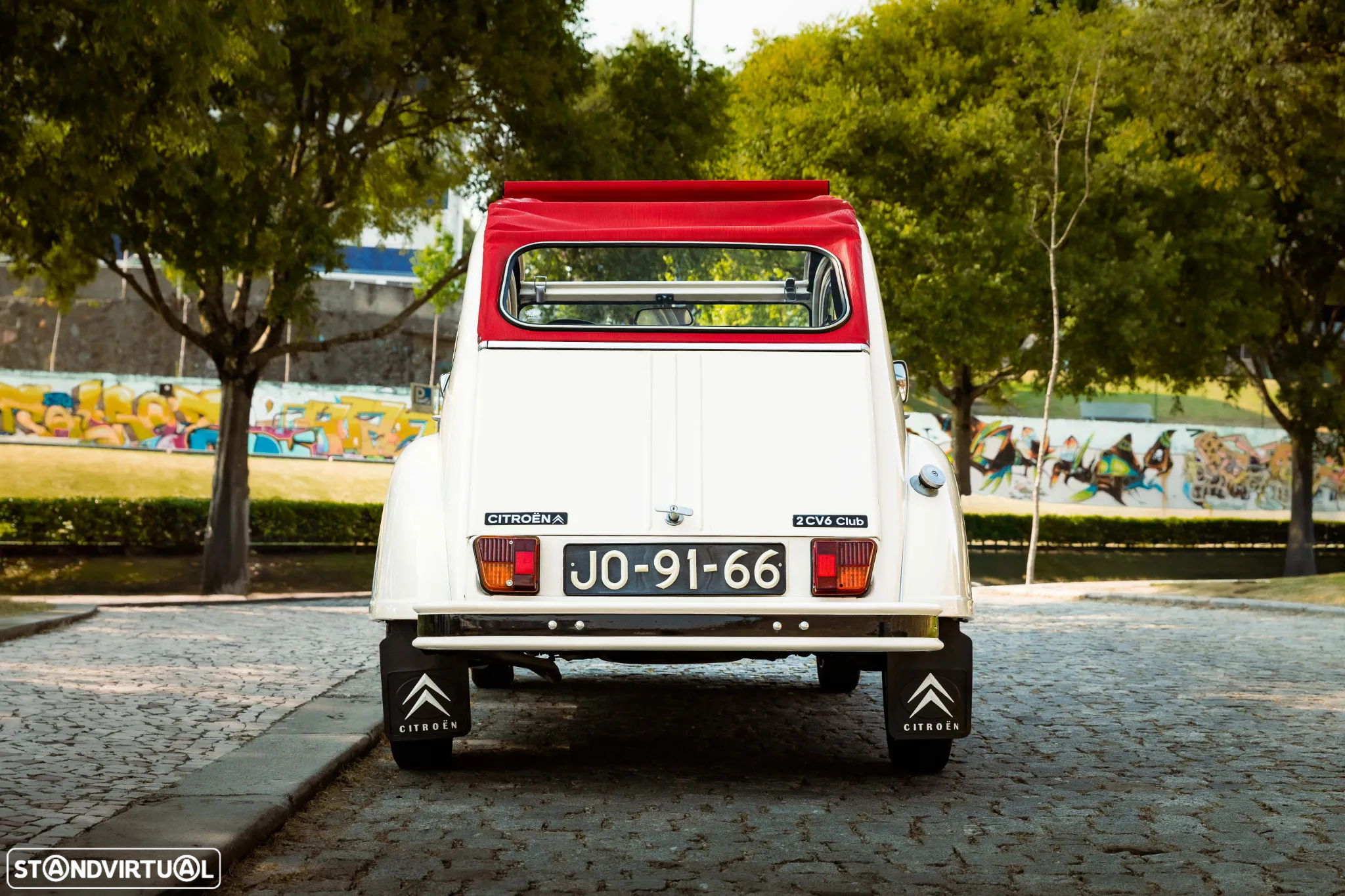 Citroën 2CV - 6