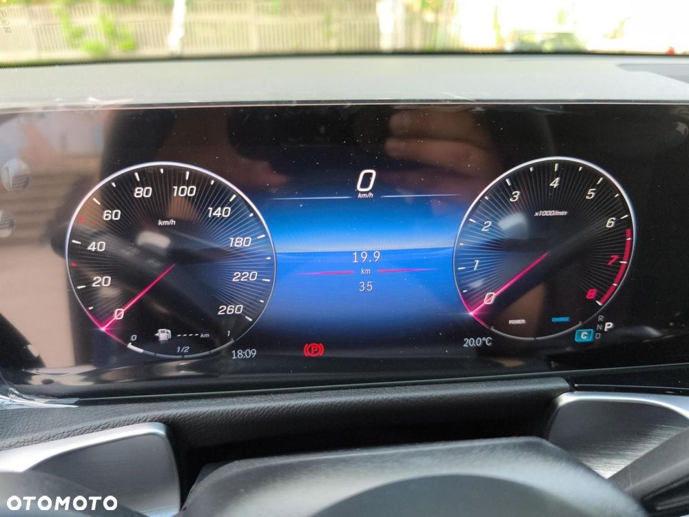 Mercedes-Benz GLB - 17