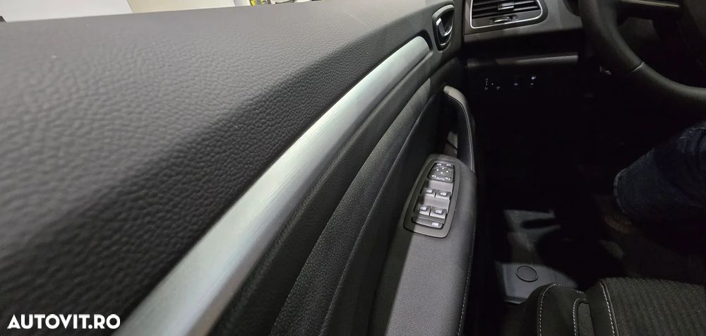 Renault Megane TCe 140 GPF EDC Techno - 12