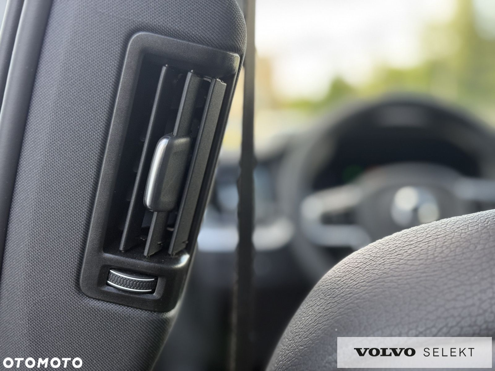 Volvo XC 60 - 30