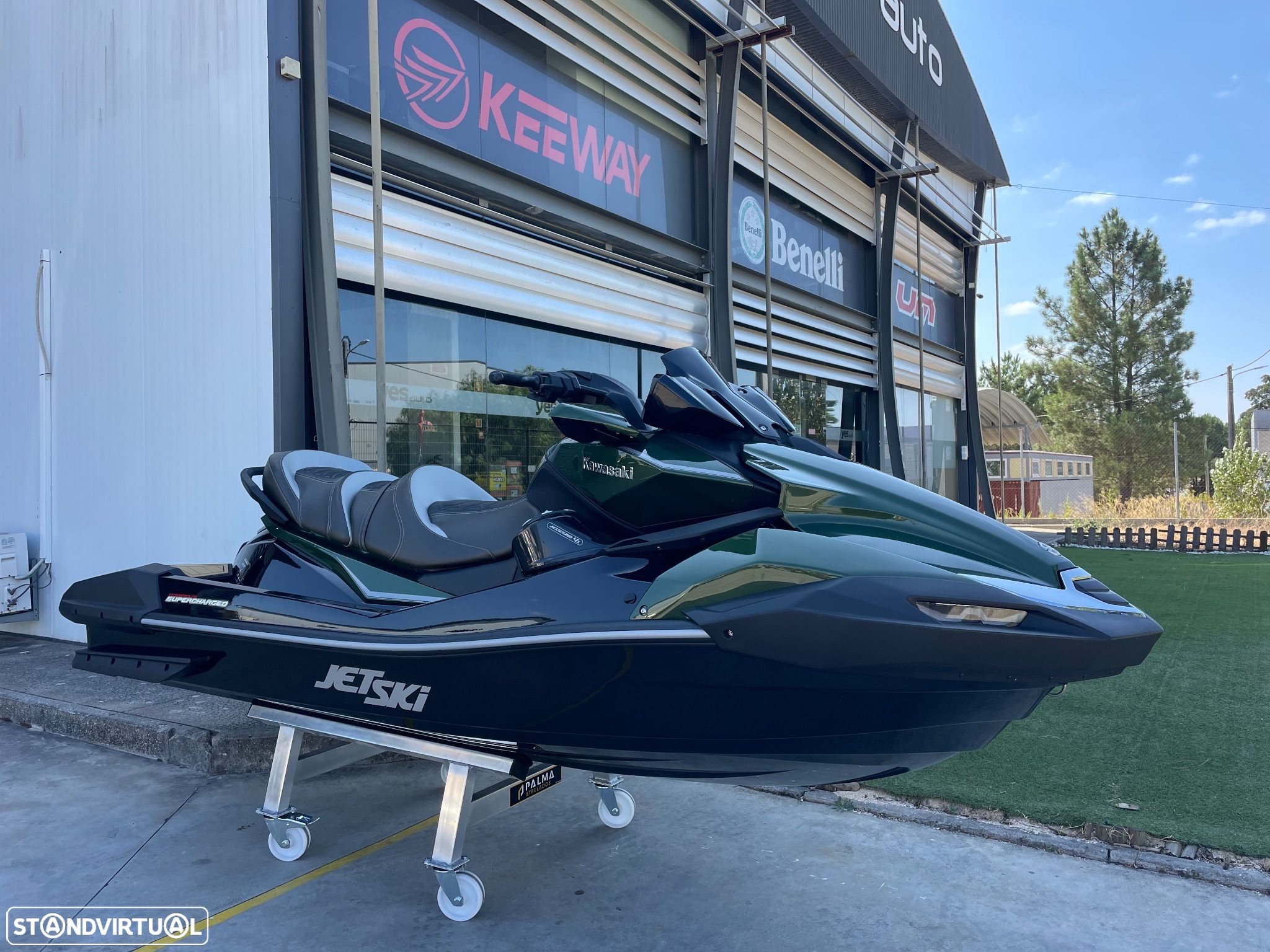 Kawasaki Ultra 310 LX - 1