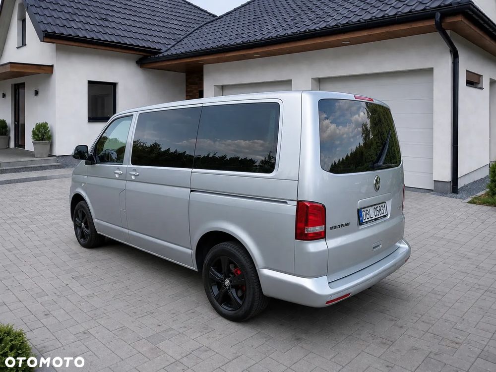 Volkswagen Multivan - 4