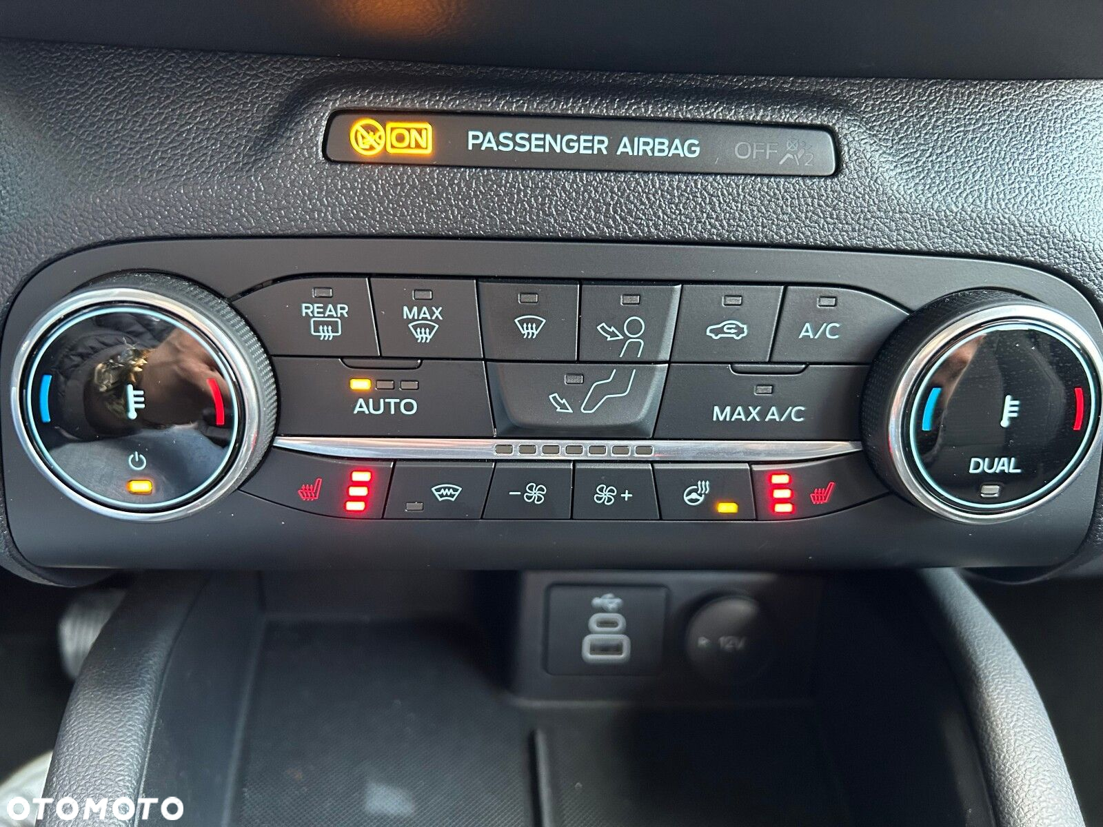 Ford Kuga 1.5 EcoBoost FWD Titanium X - 25