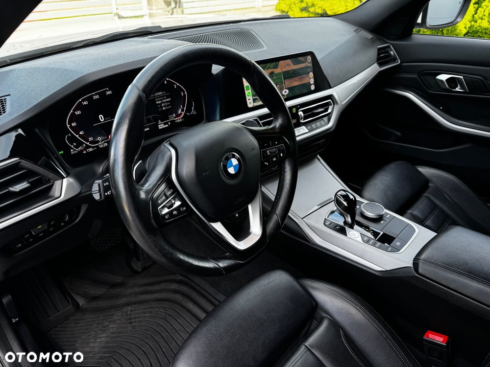BMW Seria 3 330d MHEV Sport Line sport - 16