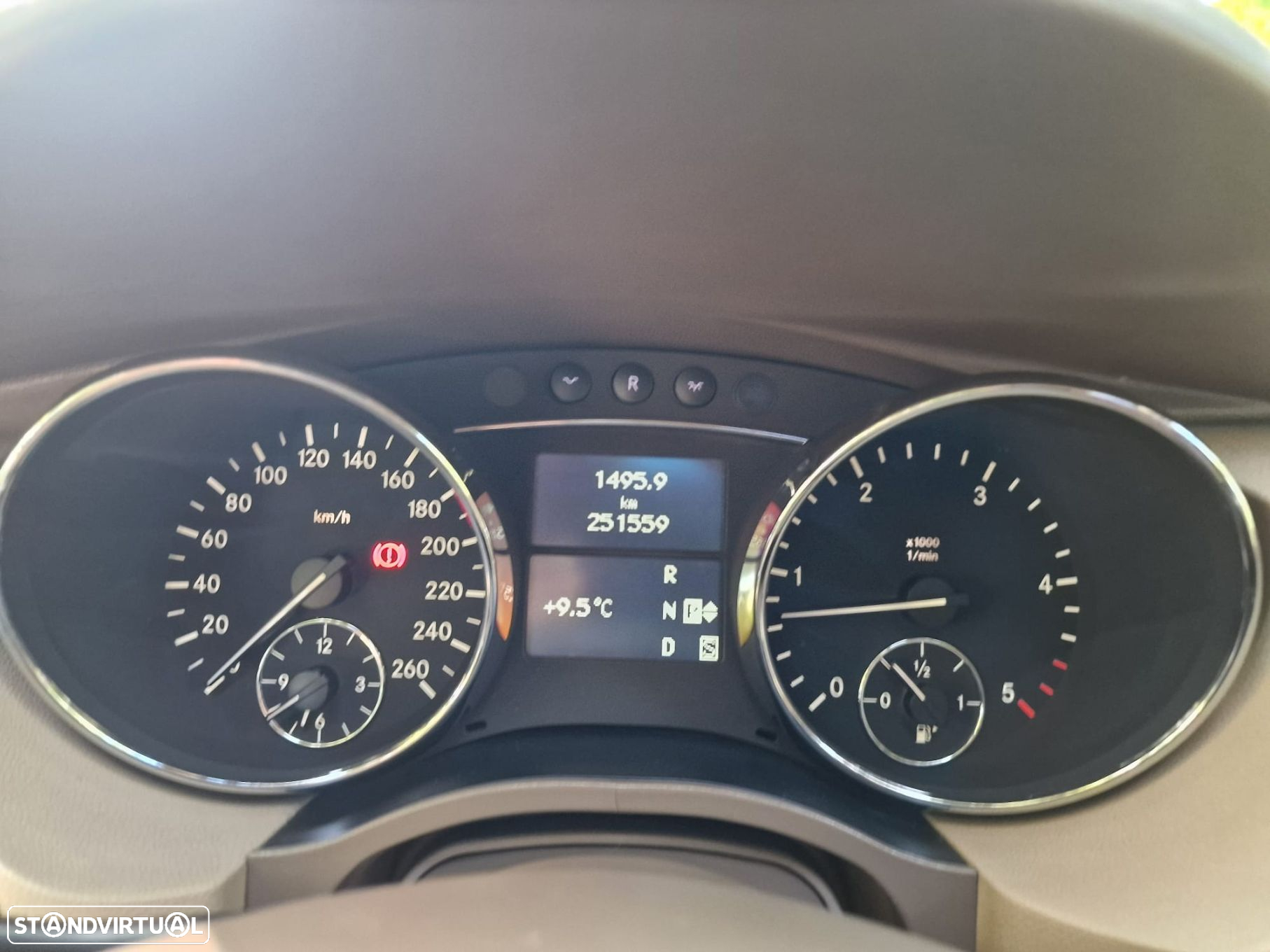 Mercedes-Benz R 320 CDi 4-Matic - 37