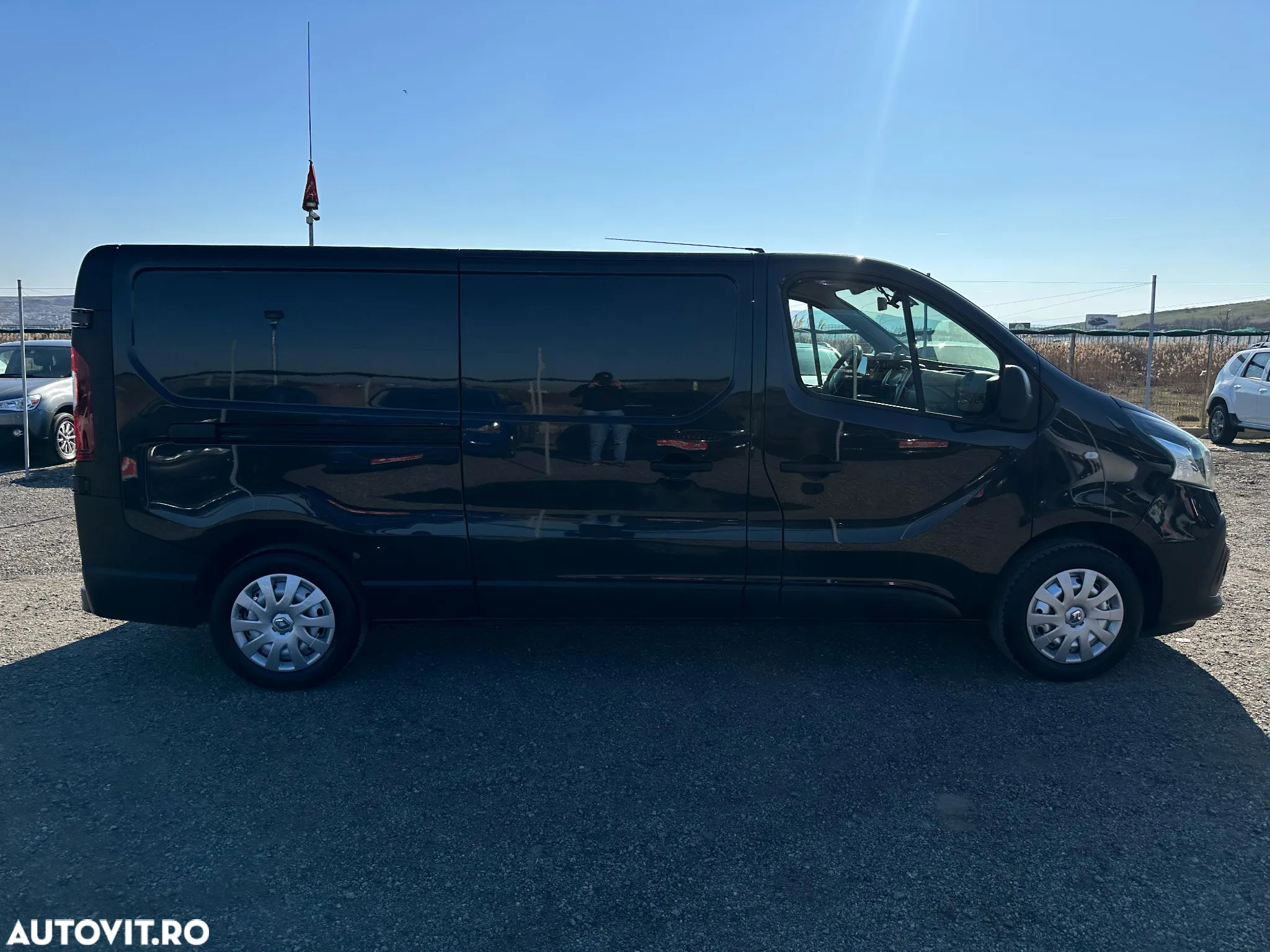 Renault Trafic - 10