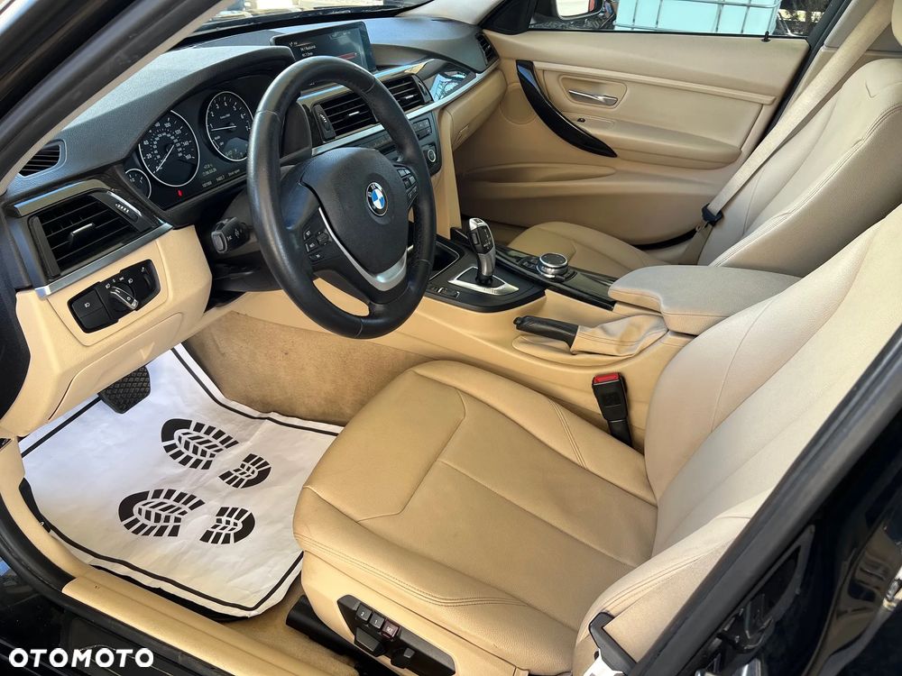 BMW Seria 3 328i - 7