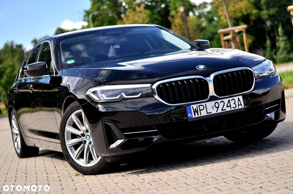 BMW Seria 5 520d xDrive Sport Line - 1