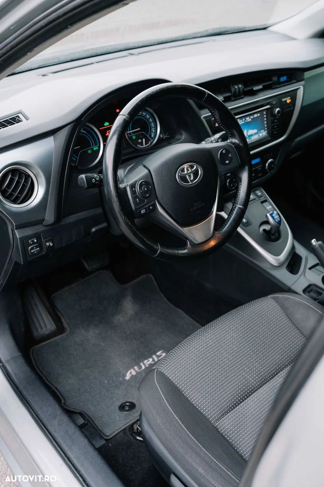 Toyota Auris - 21