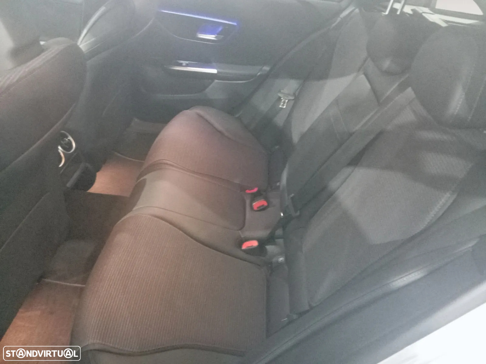 Mercedes-Benz C 300 de Avantgarde - 13