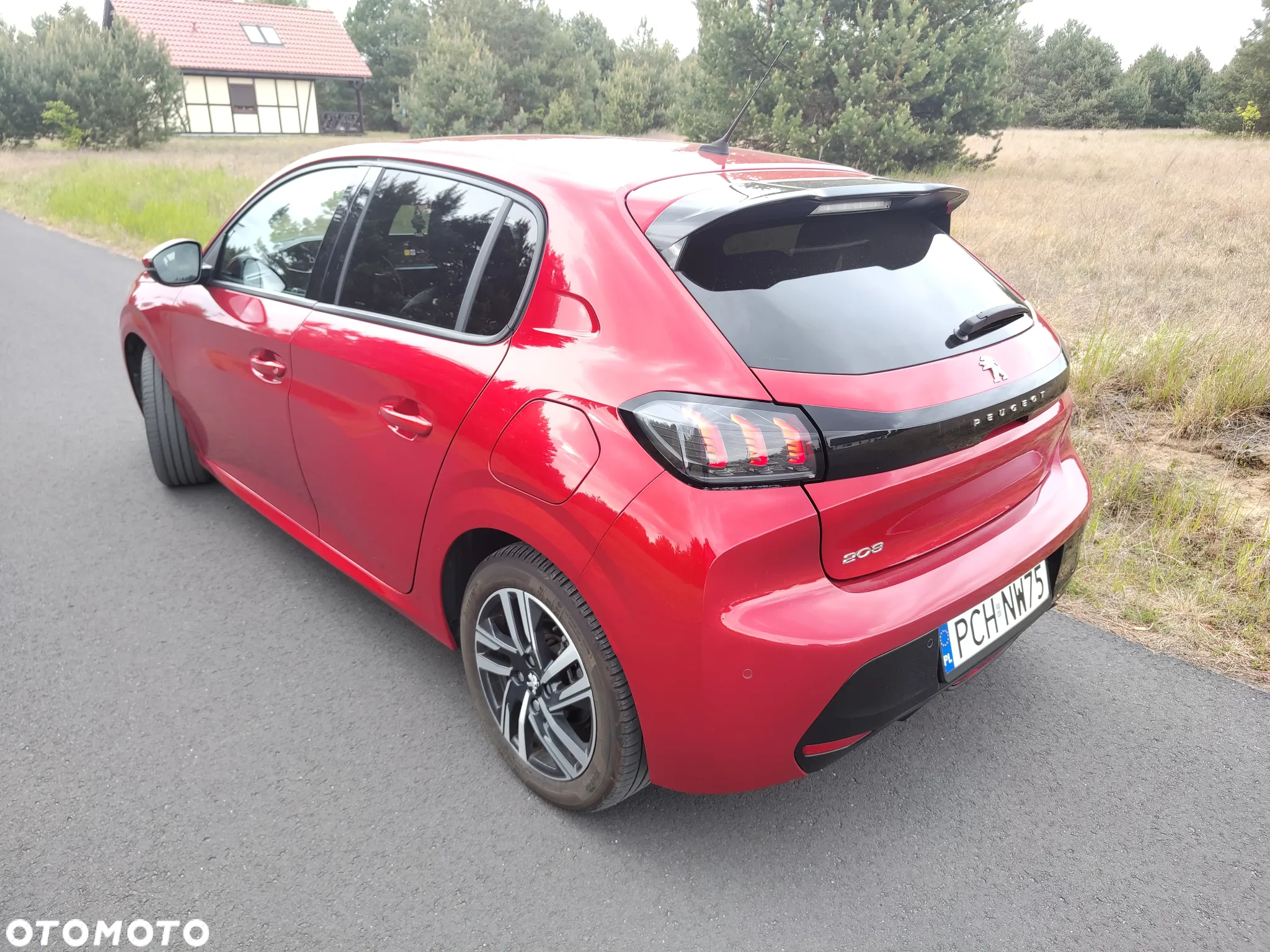 Peugeot 208 - 7