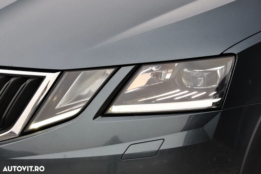 Skoda Octavia 2.0 TDI 4x4 DSG Scout - 40