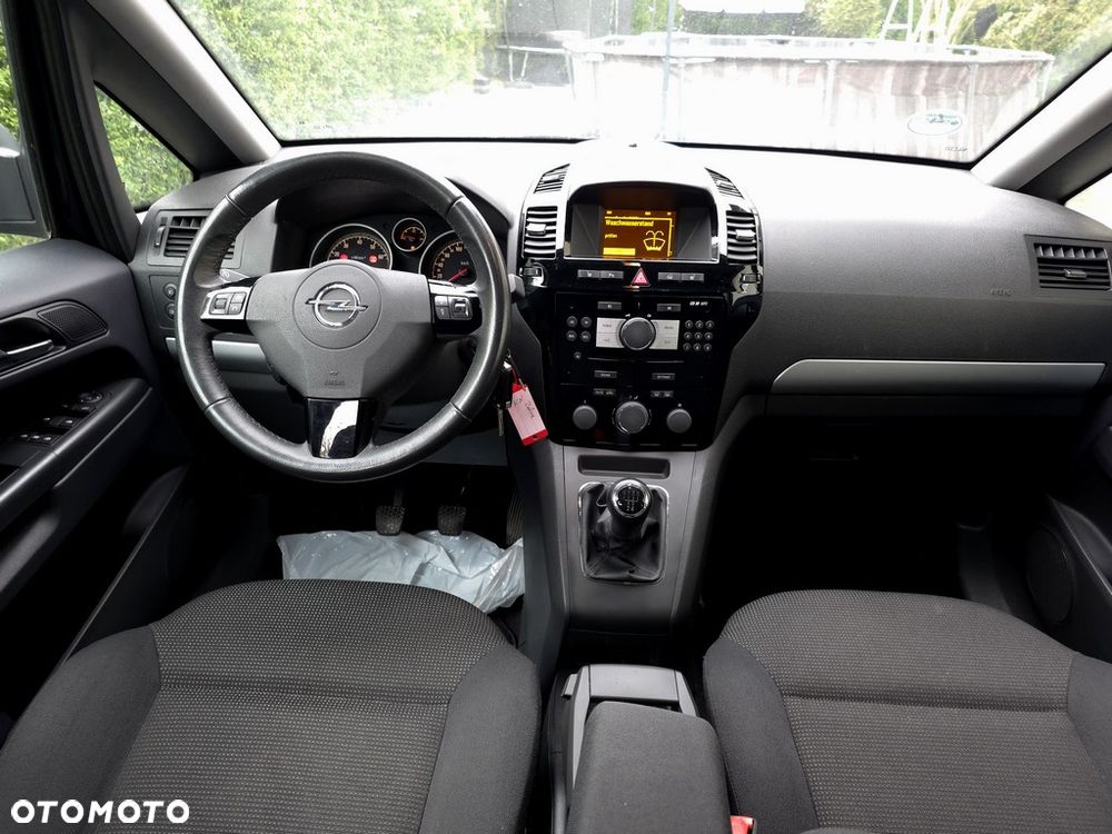 Opel Zafira 1.8 Cosmo - 5