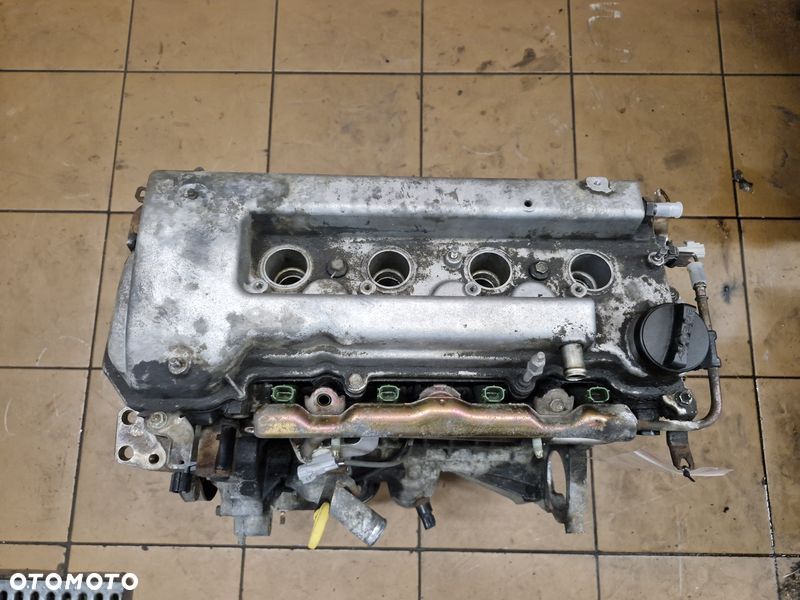 TOYOTA AVENSIS T25 1.8 16V VVTI SILNIK SŁUPEK 1ZZ - 9