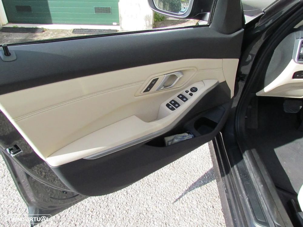 BMW 320 d Advantage Auto - 14