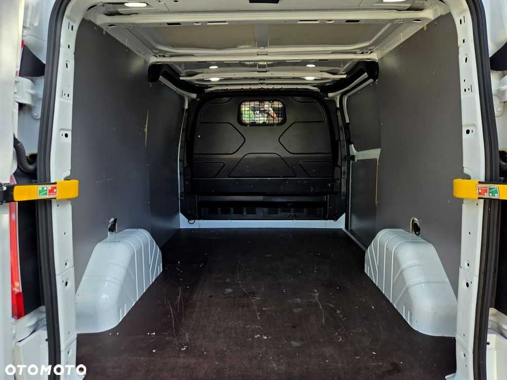 Ford Transit Custom - 21