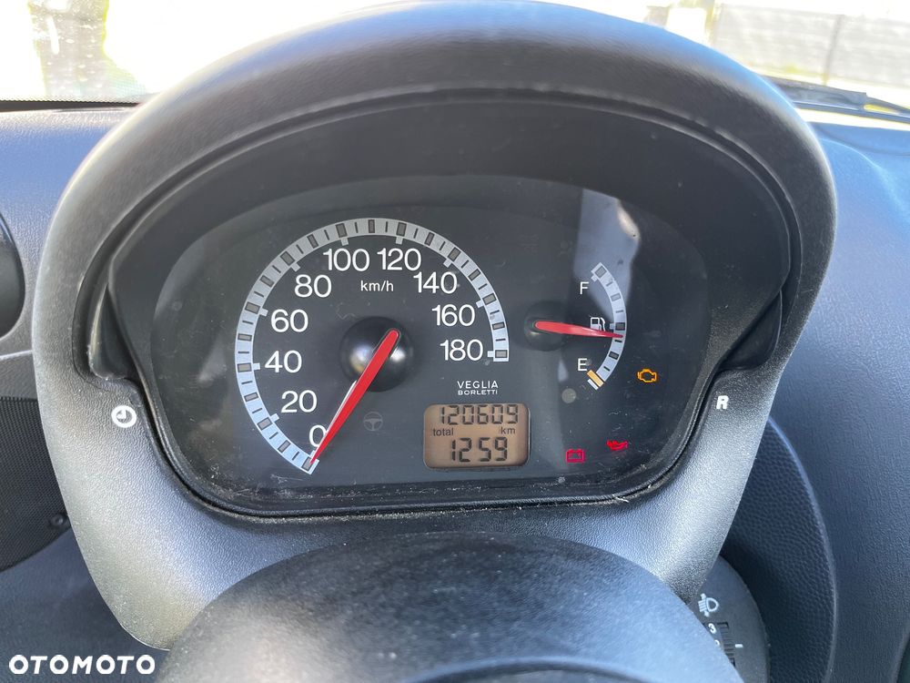 Fiat Seicento 2002 photo 2