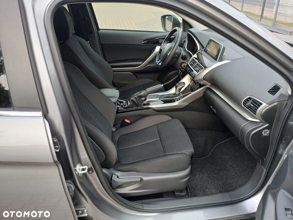 Mitsubishi Eclipse Cross 1.5 T Intense CVT - 11