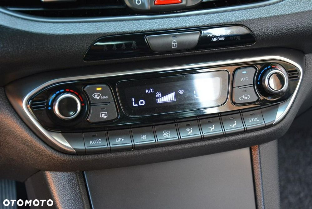 Hyundai i30 1.4 T-GDI GPF Premium DCT - 30