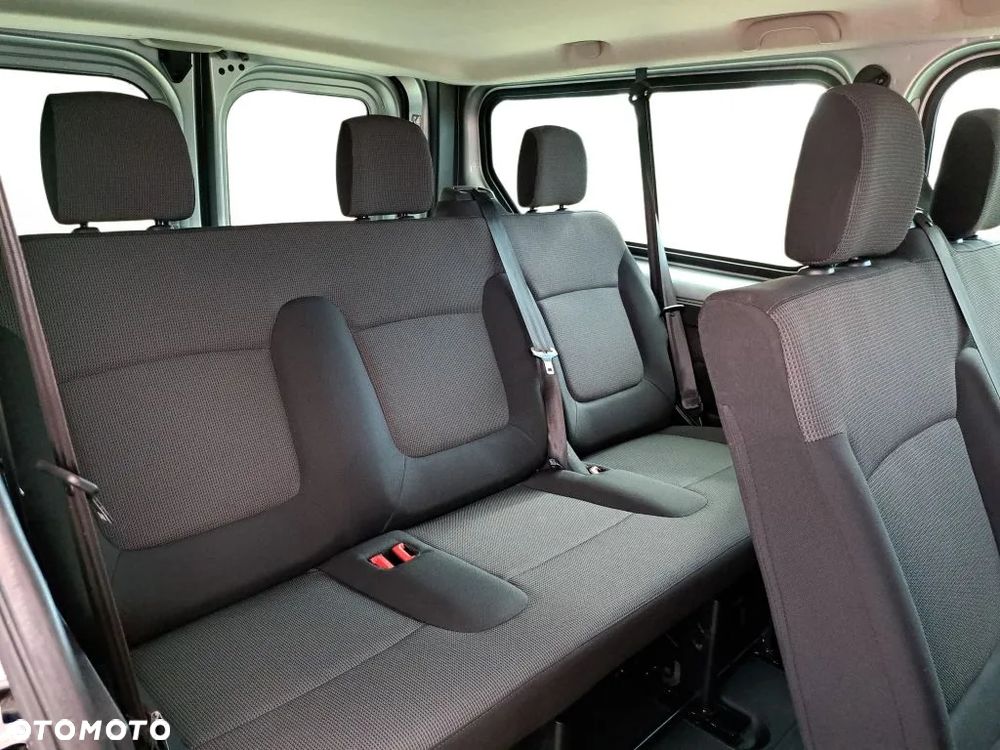 Renault Trafic - 26