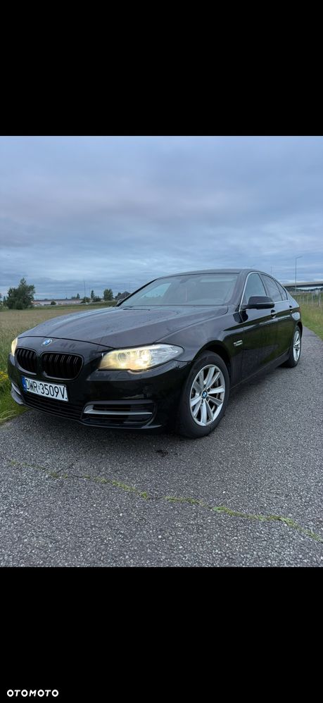 BMW Seria 5 520d Luxury Line - 12