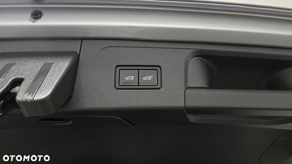 Volkswagen Passat - 11