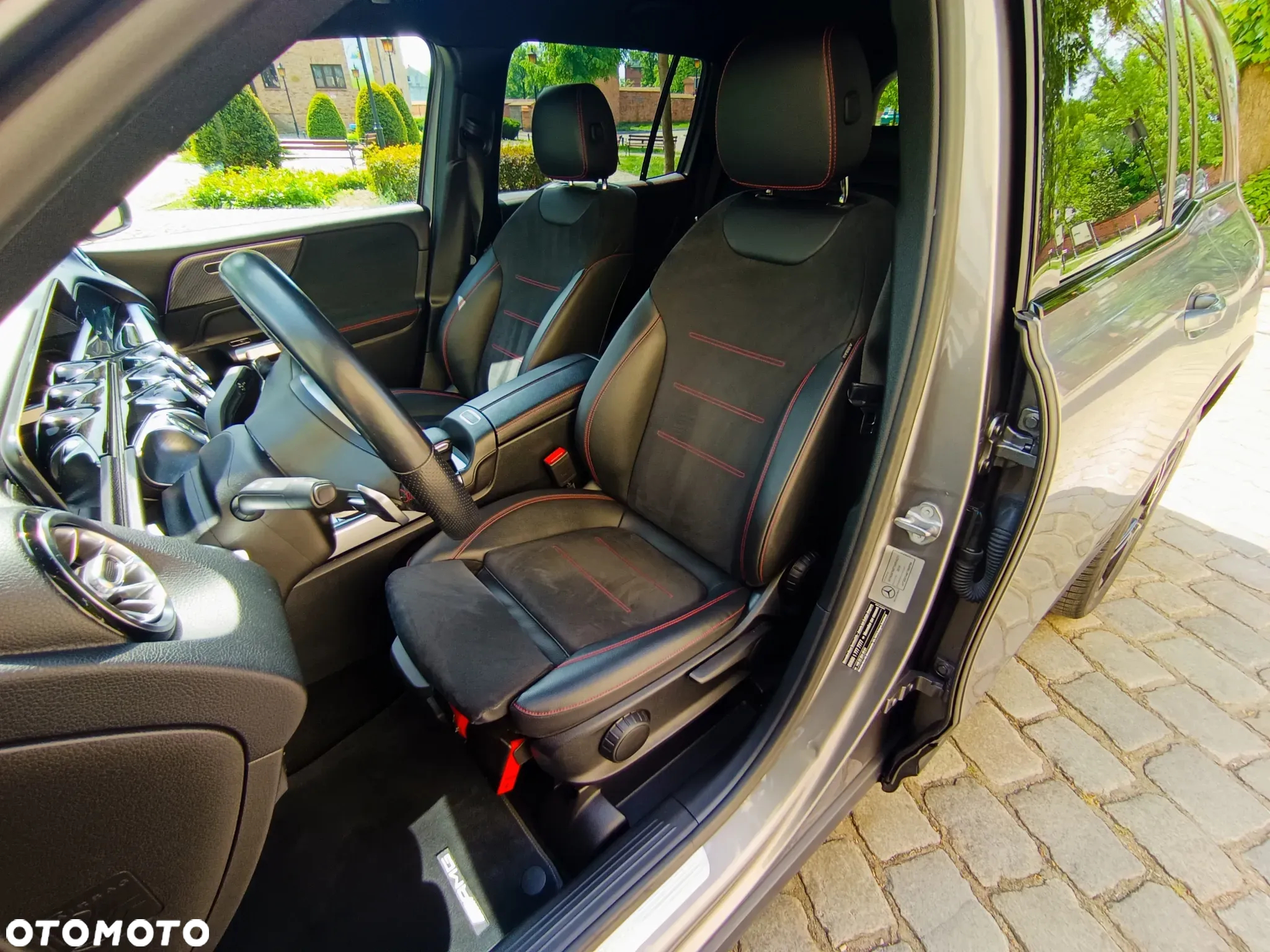 Mercedes-Benz GLB 200 AMG Line 7G-DCT - 10