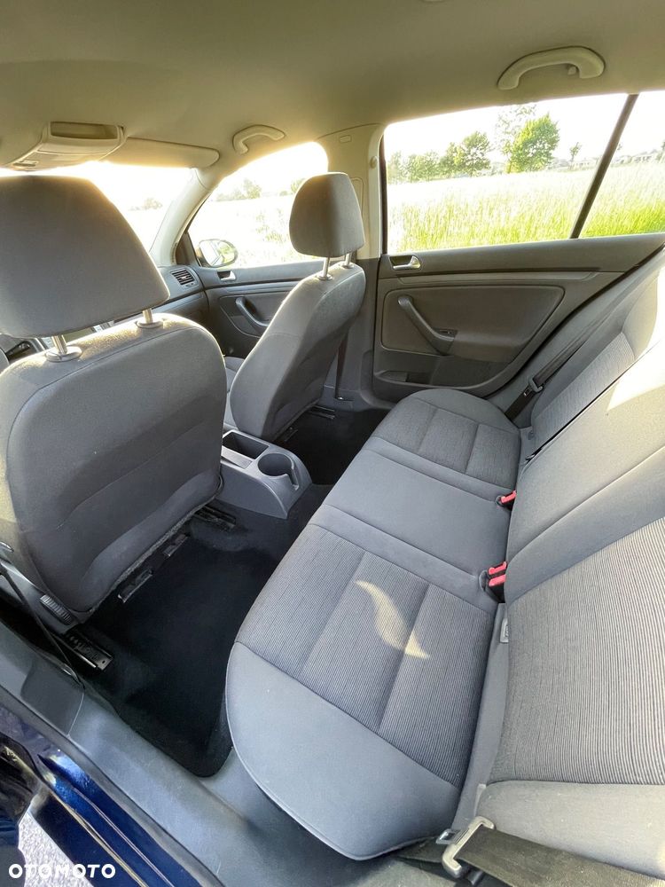 Volkswagen Golf - 16