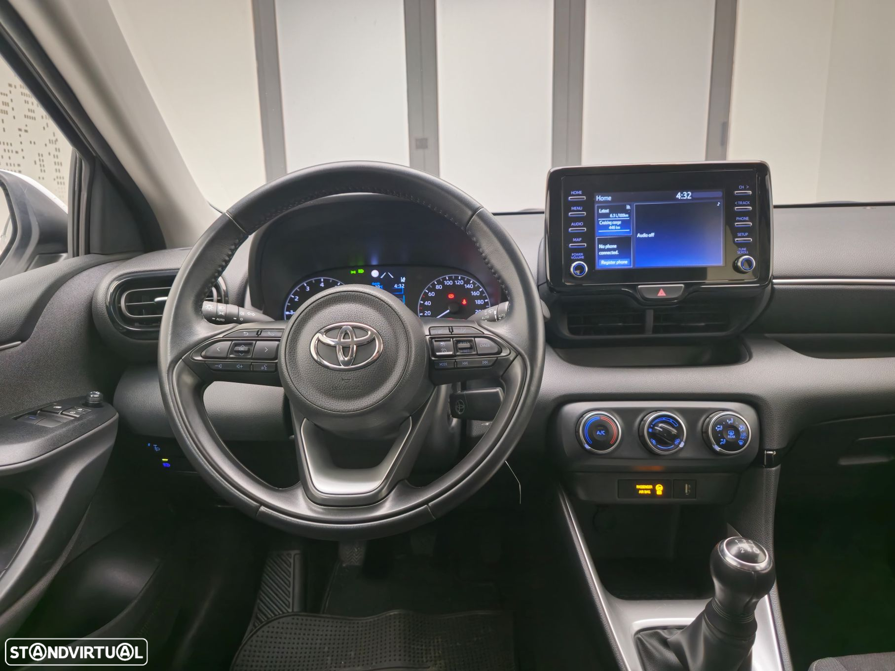 Toyota Yaris 1.0 VVT-i Comfort Plus - 9